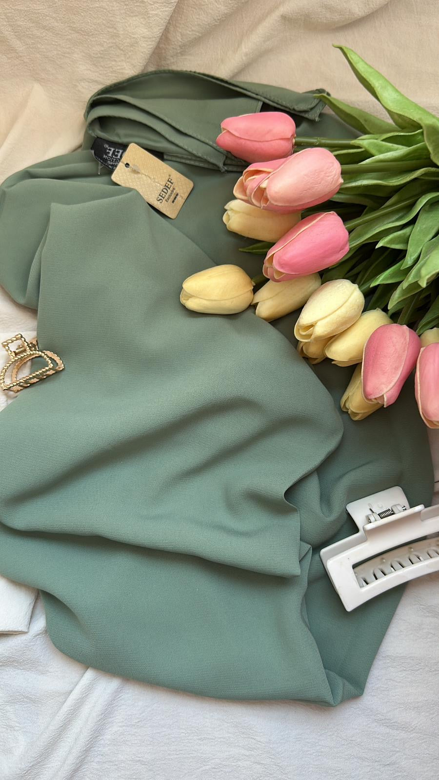 Hijab Soie de Médine Vert Sauge – Harmonie & Douceur