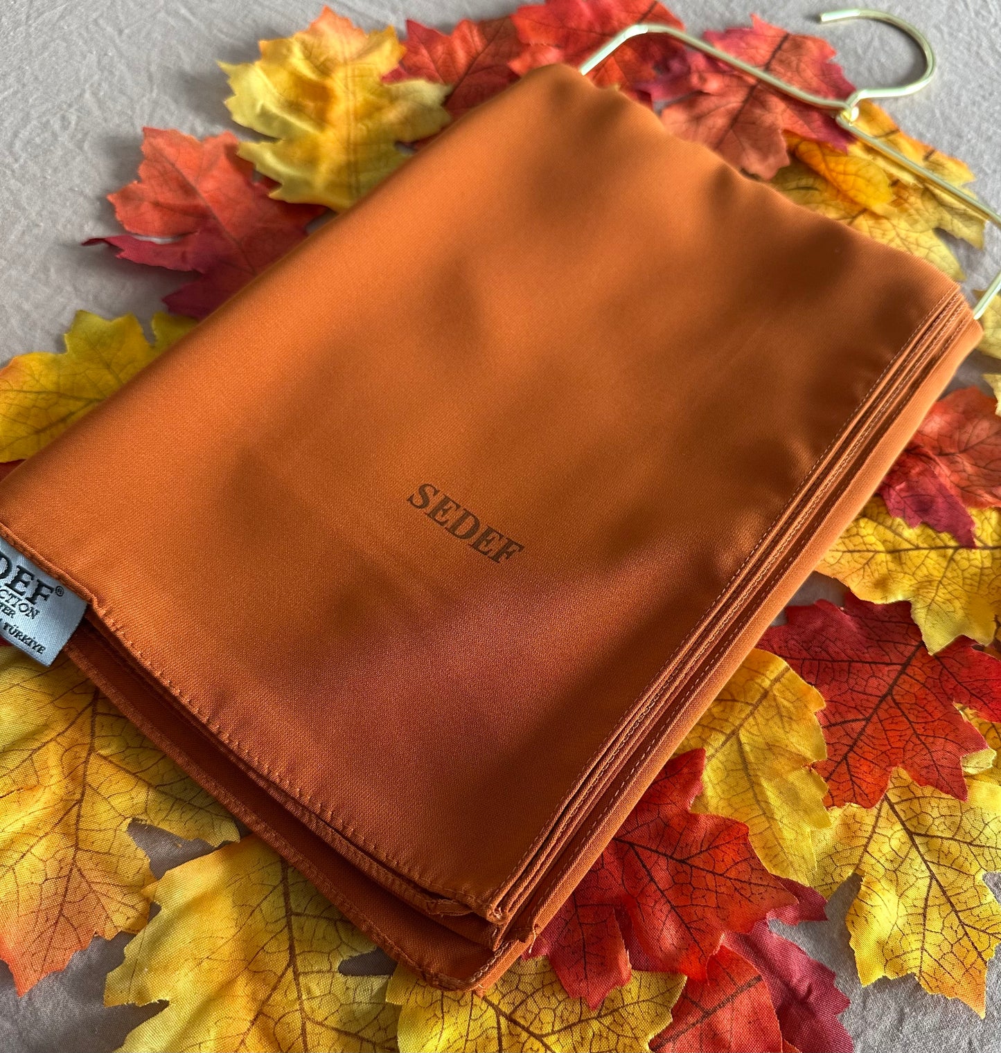 Hijab Soie de Médine – Orange Automne 🍂